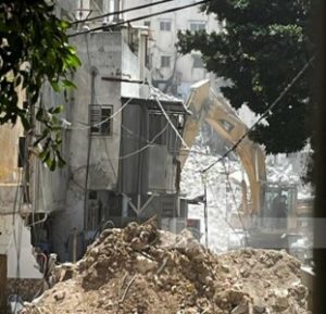 393ddbfd40084b8002f3e9ddbbd1149f العدو الإسرائيلي يسوي منازل بالأرض في عدوانه المستمر على طولكرم ومخيميها