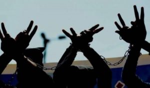 17518955266232 الكيان الصهيوني يُصدر ويجدد أوامر “الاعتقال الإداري” بحق 66 فلسطينياً
