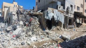 17519050438081-1 العدو الصهيوني يشرع بهدم مبانٍ سكنية في مخيم طولكرم