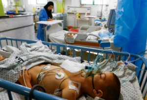أطفال بين قتلى ومبتوري الأطراف في قصف إسرائيلي على منزل نازحين غربي غزة