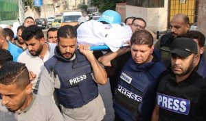 “الصحفيين” الفلسطينيين: 232 صحفيا وصحفية استشهدوا منذ بدء العدوان الصهيوني