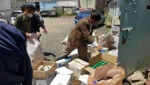ضبط كمية من المبيدات في أحد المنازل بالعاصمة صنعاء4 ضبط 680 مغلف من المبيدات الزراعية المحظورة بصعدة: