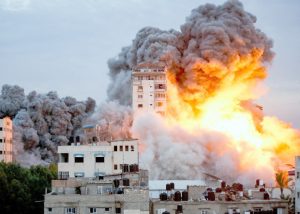 3 شهداء في قصف صهيوني على مخيم النصيرات ورفح