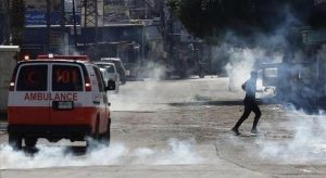 إصابة عدة فلسطينيين بالاختناق واعتقال ثلاثة خلال اقتحام الخضر جنوب بيت لحم
