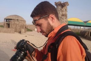 استشهاد الصحفي الفلسطيني العدلوني وعائلته في غارة للعدو الصهيوني بغزة