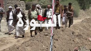 محافظ البيضاء يتفقد تنفيذ مشروع الصرف الصحي في مركز عاصمة المحافظة