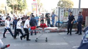 d98cb500e46e8ce6264221c62eb38756 الأحرار الفلسطينية وفتح الانتفاضة تباركا العملية البطولية في مدينة الخليل