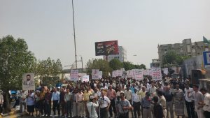 مسيرة حاشدة  للجامعات والمعاهد الحكومية والاهلية في الحديدة تضامناً مع الشعب الفلسطيني