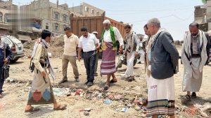 قحيم يتفقد سير العمل في تأهيل الشارع العام في مدينة الشرق بذمار