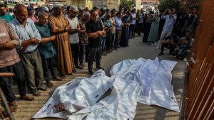 استشهاد 22 مواطناً فلسطينياً بينهم 12 من منتظري المساعدات بنيران وقصف العدو لغزة