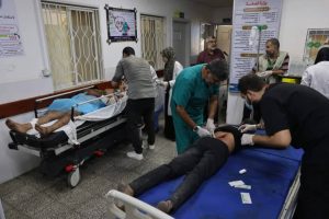 IMG-20250815-WA0013 15 ألف مريض وجريح بحاجة للإجلاء الطبى إلى خارج غزة