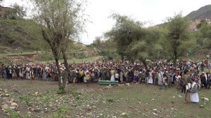 تعز.. تشييع جثمان محمد هزبر الرعيني
