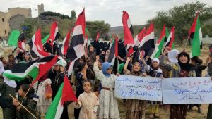 IMG_٢٠٢٥٠٨١٠_٠٠١٧١٧ وقفات نسائية في محافظة صنعاء تنديداً بالمجازر الصهيونية في غزة