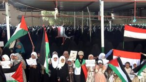 وقفات نسائية تضامنية في صعدة مع غزة