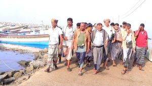 IMG_٢٠٢٥٠٨١٤_٢١٣٤٠٩ وزير الزراعة يطلع على سير العمل في ميناء الاصطياد السمكي بالحديدة