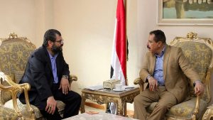 IMG_٢٠٢٥٠٨١٩_٢٠١٤٣١ عامر وشيبان يناقشان آليات التنسيق لمواجهة الحصار الصحي