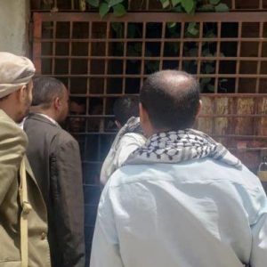 الزيارة أفرجت عن 9 وأحالت 34 للنيابة.. لجنة السجون تعالج أوضاع نزلاء حجة