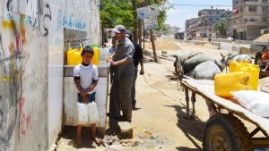 المياه النظيفة الثوابتة : غزة تعاني كارثة بيئية وصحية متفاقمة لانعدام المياه النظيفة