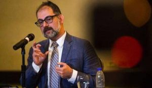 مايكل فخري2 مقرر أممي: تجويع “إسرائيل” لغزة جريمة حرب