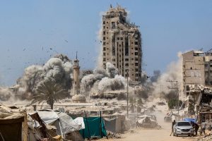 الدفاع المدني بغزة: العدو دمر 5 أبنية في القطاع خلال 72 ساعة