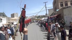وقفات مسلحة في مديرية معين وفاء للشهداء واسنادا لغزة