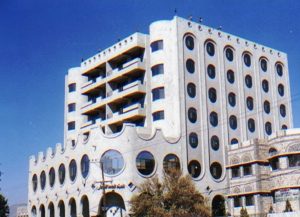 الهيئة العامة للتأمينات تصرف النصف الأول من معاش إبريل 2021م للمتقاعدين المدنيين