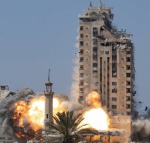 استشهاد 34 فلسطينياً بنيران جيش العدو الإسرائيلي في قطاع غزة
