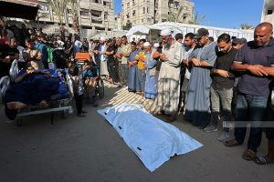 استشهاد 7 فلسطينيين باستهداف جيش العدو الإسرائيلي لمدنيين في قطاع غزة