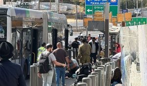 “الديمقراطية”: عملية القدس البطولية رد طبيعي على جرائم العدو الصهيوني