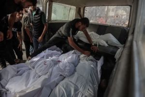 الثورة 49 استشهاد 45 فلسطينياً بقصف ونيران العدو الإسرائيلي في قطاع غزة