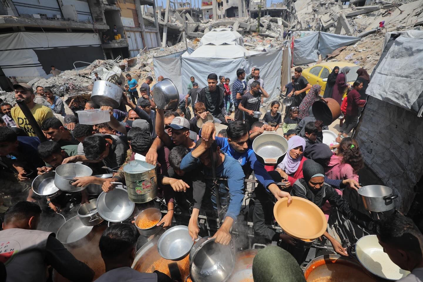 غالبية أهالي قطاع غزة لا يمتلكون ثمن شراء احتياجاتهم