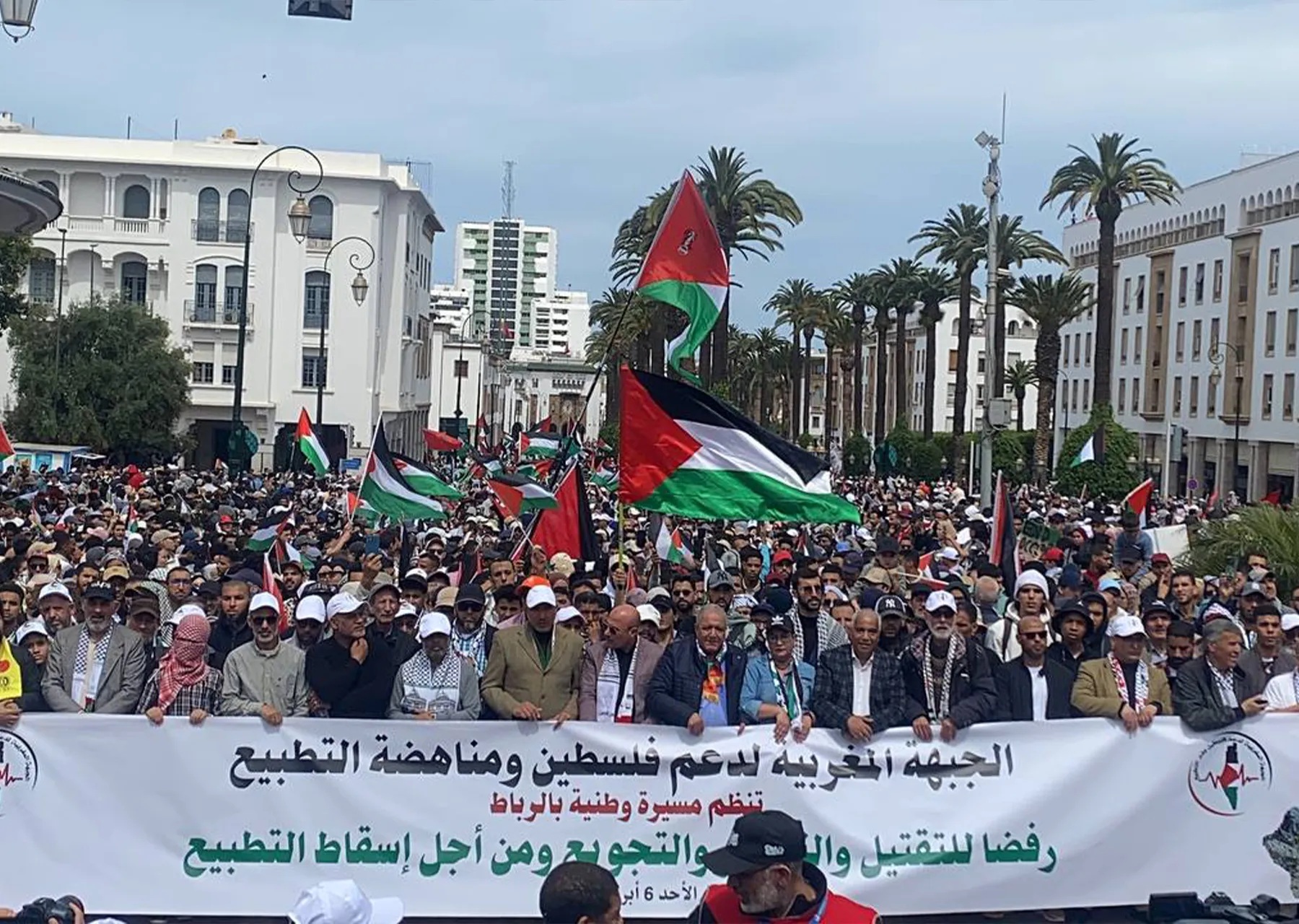 مدينة طنجة المغربية تنظم وقفة تضامنية رفضا للحصار على غزة