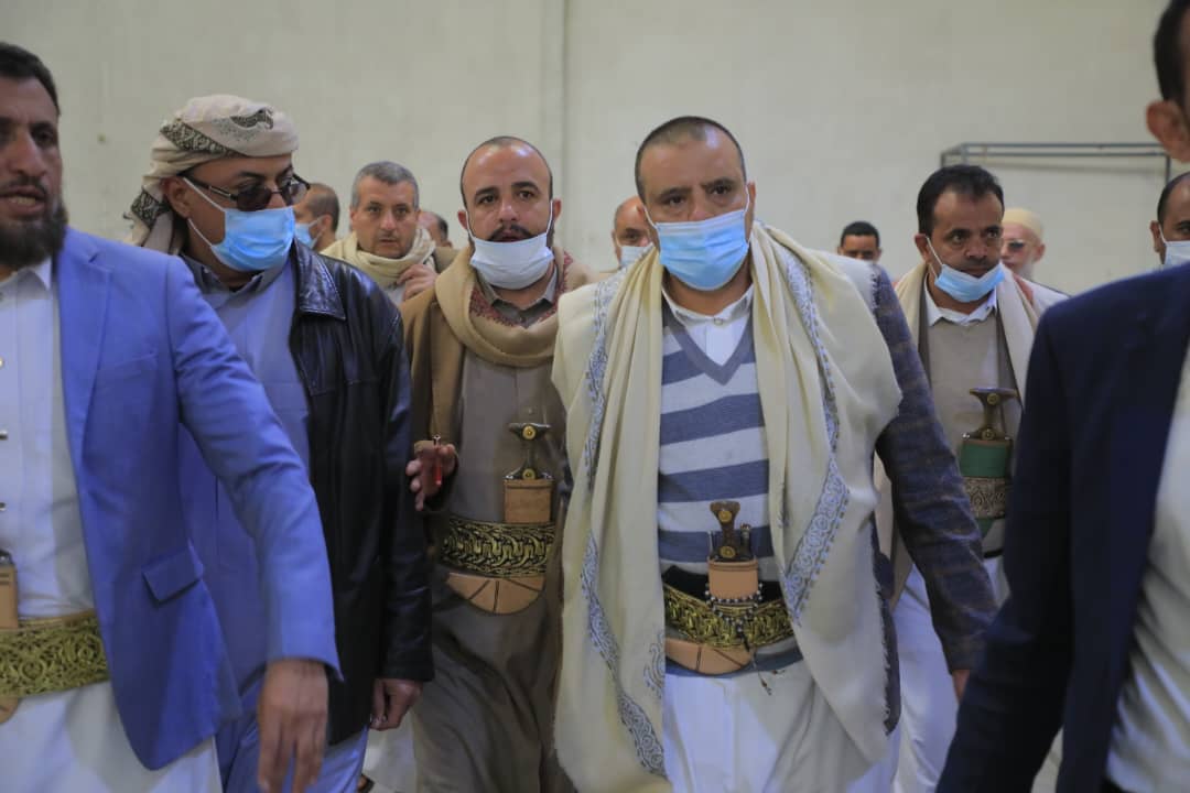 القائم بأعمال وزير الاقتصاد يزور عددا من المصانع العاملة والمتعثرة