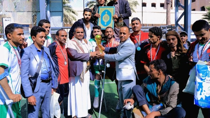 فريق محافظة صنعاء يتوج بطلاً لكأس الشهيد الغماري في أول بطولة لكرة القدم لمبتوري الأطراف