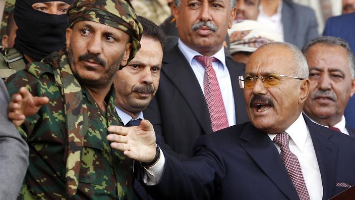 فيديو ..قيادي بالمؤتمر الشعبي يكشف المستور وراء احداث 2 ديسمبر وبيع علي عبدالله صالح