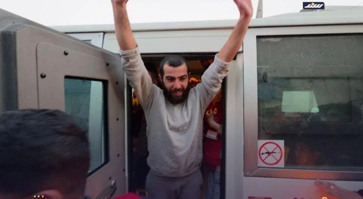 مكتب إعلام الأسرى: إسرائيل تفرج عن 5 أسرى من غزة