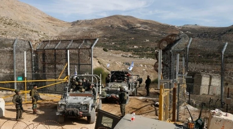إنشاء مواقع وتحصينات مستحدثة في المنطقة الحدودية جنوب سوريا