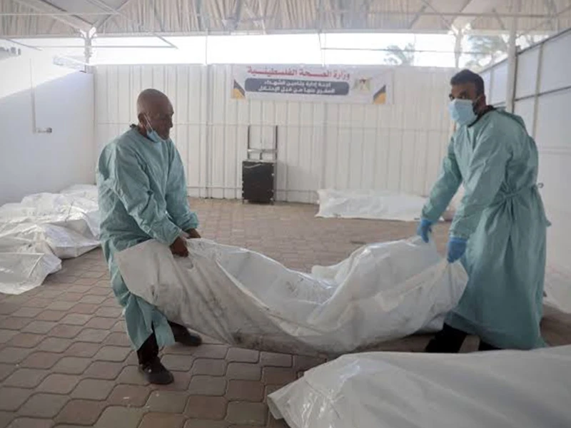 إسرائيل تسلم غزة “أكوام عظام” بدل جثامين شهدائها وتعطل التعرف على الهويات