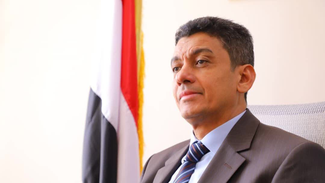 رئيس هيئة الاستثمار يهنئ قائد الثورة والرئيس المشاط بحلول شهر رمضان