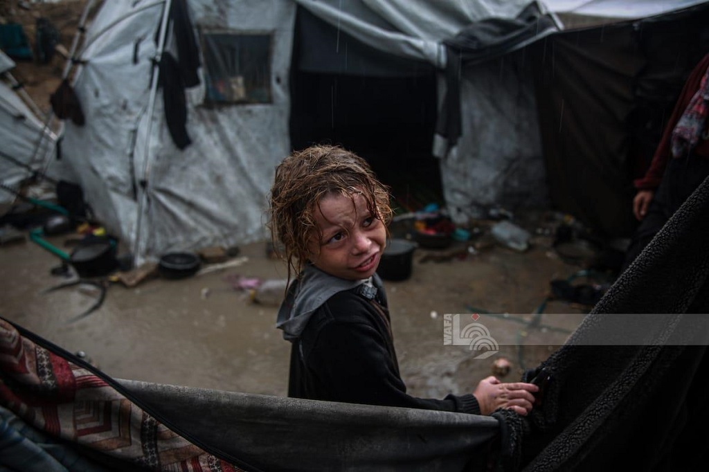 نحو 20 شهيداً وجريحاً بمجازر جديدة لقوات الاحتلال في غزة واستباحة شاملة للمقدسات في الضفة والقدس