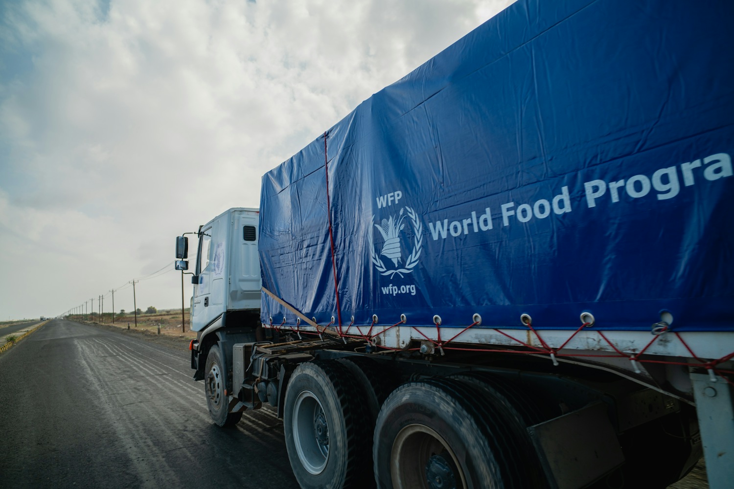 منظمات إنسانية تدعو لوقف تنفيذ قرار يقضي بإنهاء عمل 37 منظمة غير حكومية في غزة