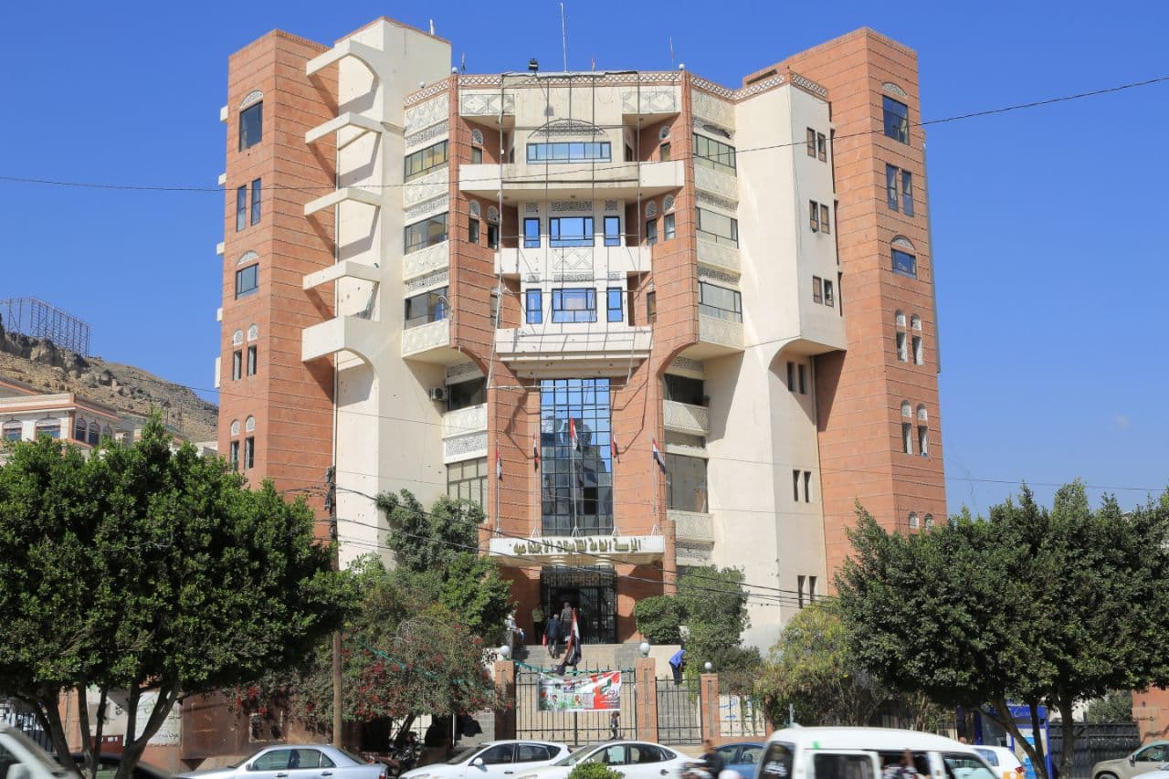 صنعاء.. بدء صرف المعاشات للمتقاعدين بالقطاعين الخاص والمختلط