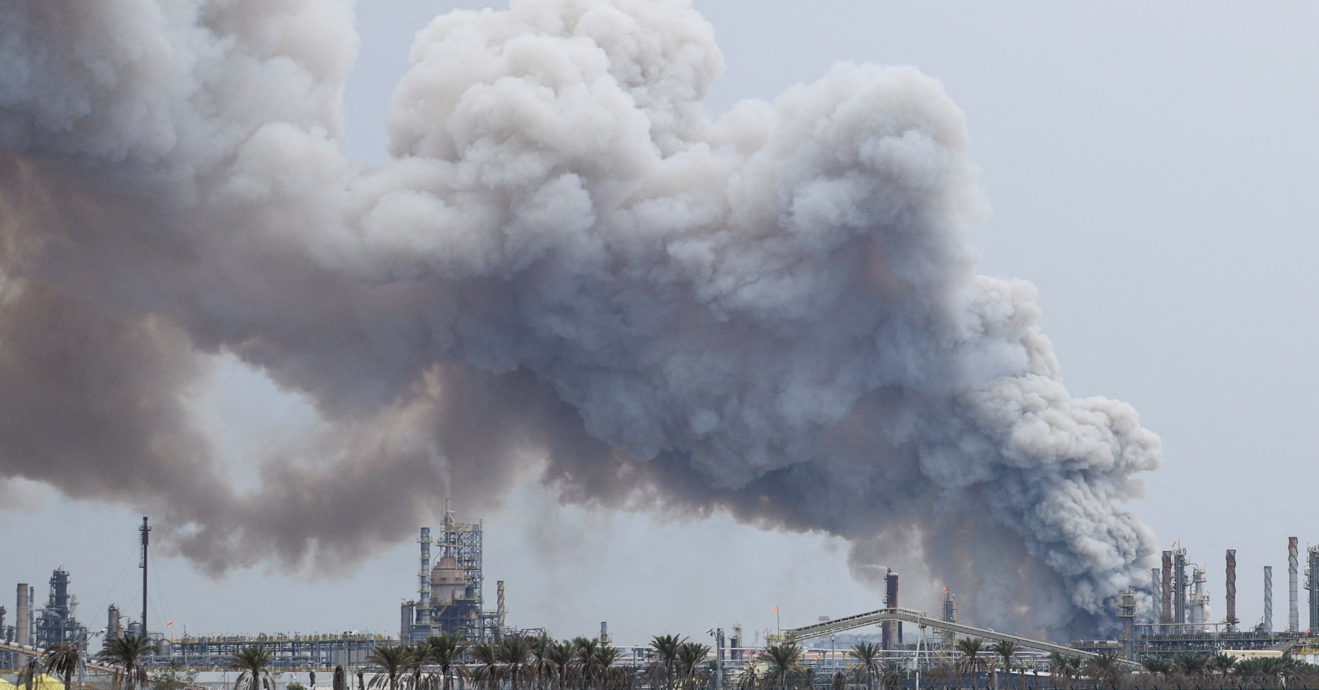 باعتراف المنامة وتحقيق “رويترز”: صاروخ “باتريوت” أمريكي هو المسؤول عن انفجار “سترة” الدامي.. وسقوط زيف الرواية الموجهة ضد طهران