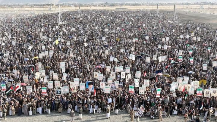 مسيرات حاشدة في المحافظات اليمنية تضامنا مع إيران وتنديدا بالعدوان الامريكي الصهيوني