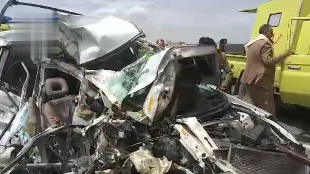 وفاة 5 أشخاص وإصابة 3 آخرين بحادث مروري في ذمار