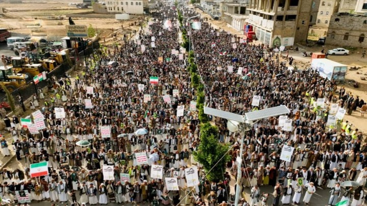 أبناء عمران يحيون يوم القدس العالمي بمسيرات حاشدة