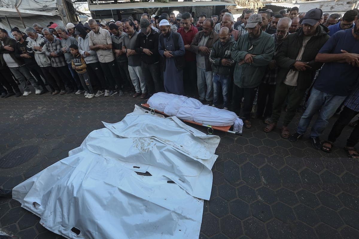 4 شهداء في قصف للاحتلال وسط القطاع