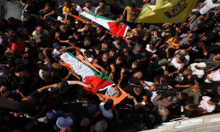 الصحة الفلسطينية : شهيدان برصاص المستوطنين شرق رام الله