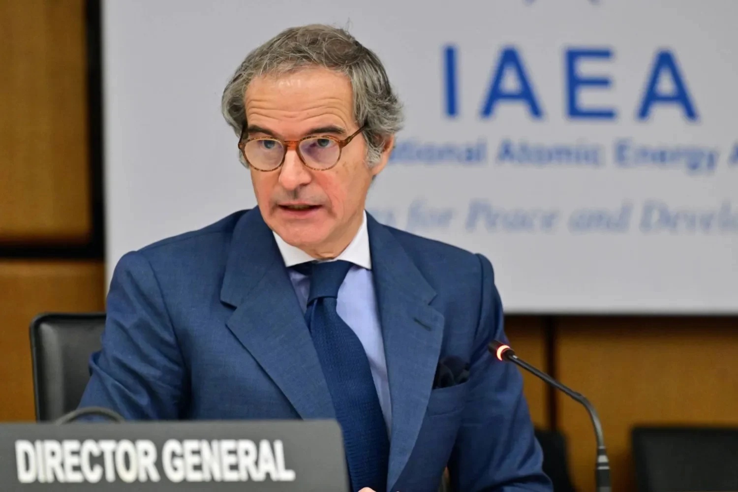 غروسي يحذّر من تسرب إشعاعي في إيران ويدعو إلى تجنب التصعيد العسكري