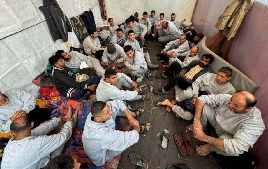 شهادات صادمة من سجن “عصيون”.. سياسة إذلال ممنهجة وانهيار حاد في أوضاع الأسرى المعيشية